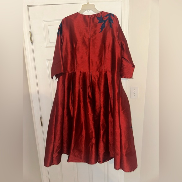 Eshakti Embellished Dupioni dress - Picture 2 of 4